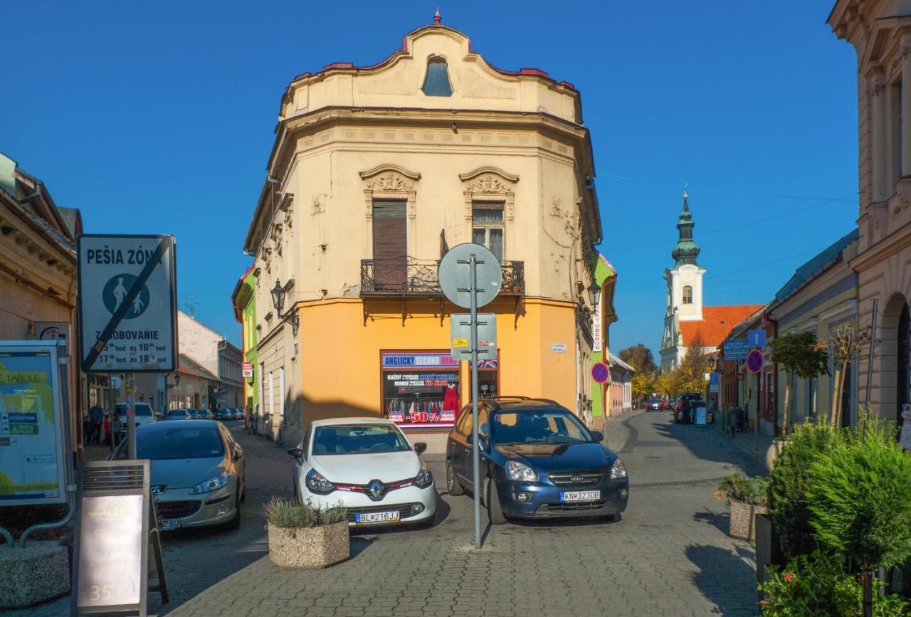 Apartman Rea Komárno Buitenkant foto